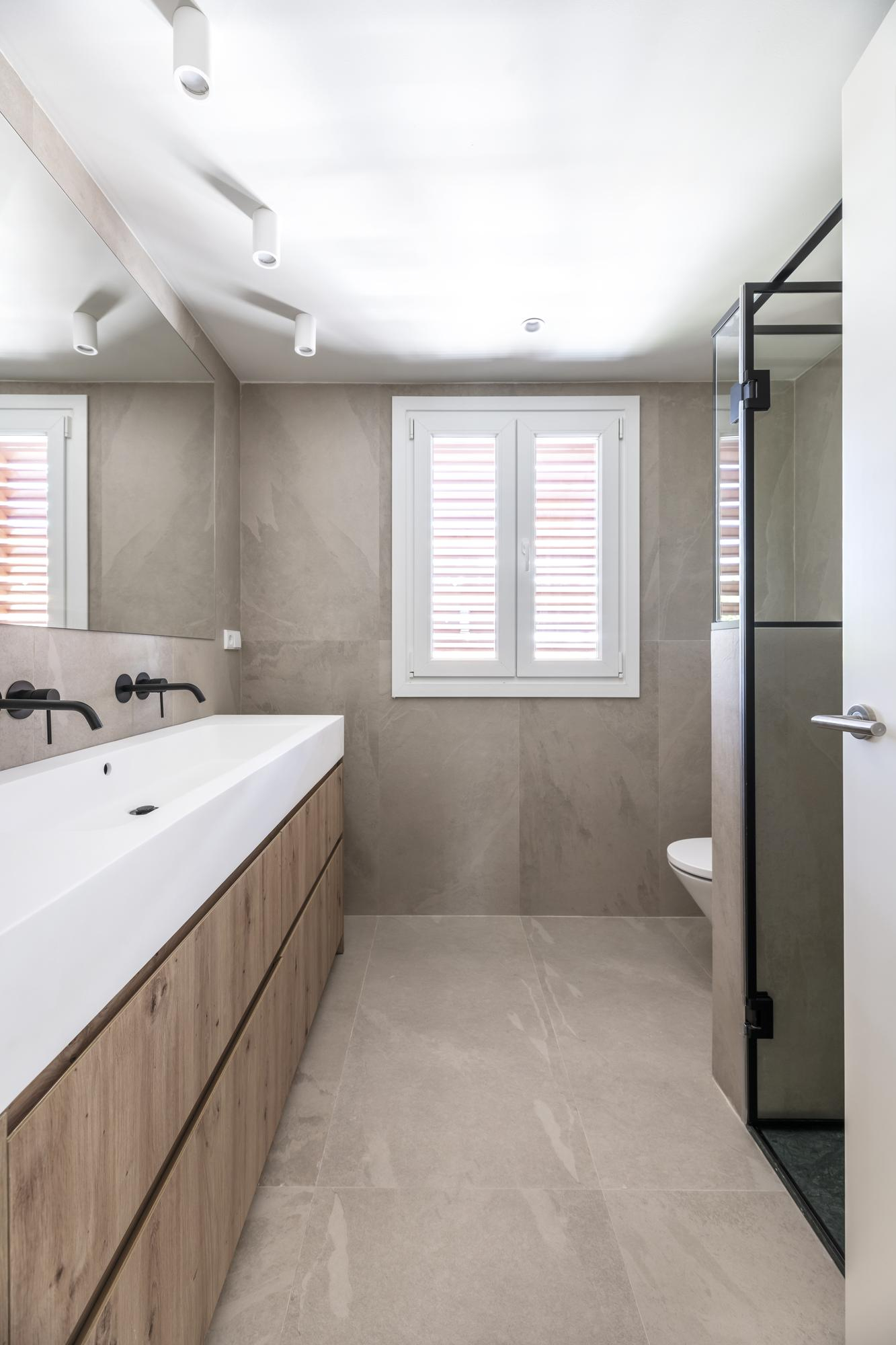 Création d'une nouvelle salle de bain avec double vasque